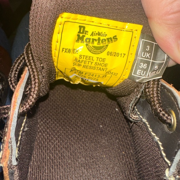 Dr Martens steel toe slip resistant size 5F - Picture 3 of 6